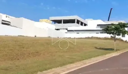 Terreno Dentro de Condomínio em Marília