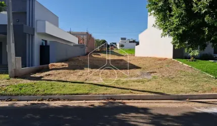 Terreno Dentro de Condomínio em Marília