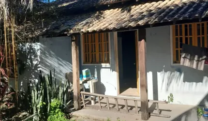 Lindo imóvel na região oceânica de Niterói terreno 450 metros com casa ótima opção pra investimento.