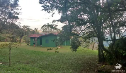 SÍTIO COM LINDA VISTA