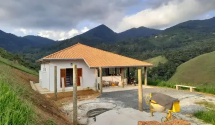 CHÁCARA COM LINDA PAISAGEM EM SÃO FRANCISCO XAVIER/SJC/SP