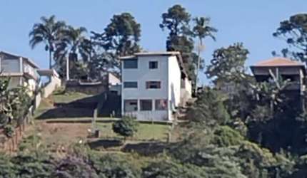 LINDO SOBRADO COM VISTA PANORÂMICA EM MONTEIRO LOBATO/SP