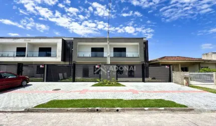 Sobrado com Piscina, 4 dormitórios à venda, 170 m² por R$ 1.250.000 - Brejatuba - Guaratuba/PR