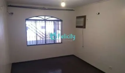 Sobrado com 3 dorms, 1 suíte, 152m2, 2 vagas no Jardim Marisa