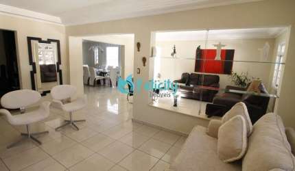 Sobrado com 4 dorms, 2 suítes, 4 vagas, 420m2 no Jardim Mutinga