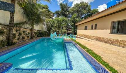 Casa Térrea com 4 suítes, 7 vagas, 410m2 no Parque São Domingos