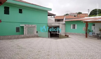 Sobrado com 3 dorms,  7 vagas, 142m2 no Jardim Líbano