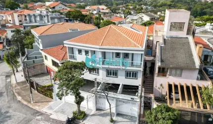 Sobrado com 3 suítes, 3 vagas, 150 m2 no Parque São Domingos