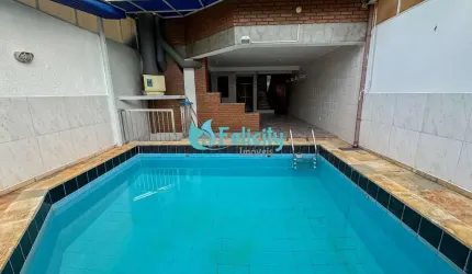 Sobrado com 3 dorms, 1 suíte, 6 vagas, 290m2 no City Recanto do Anastácio
