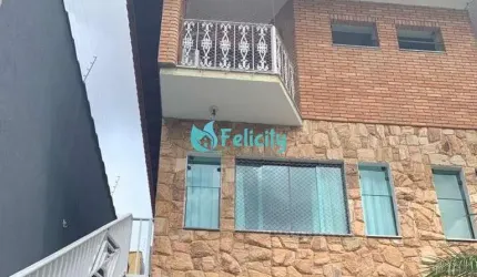 Sobrado com 3 dorms, 2 suítes, 3 vagas, 190m2 no Pq. São Domingos