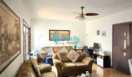 Casa térrea com 2 dorms, 6 vagas, 225m2 na Vila Maria Eugênia