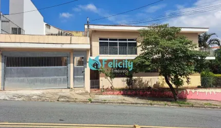 Casa com 7 dorms, 8 vagas, 340m2 no Parque São Domingos