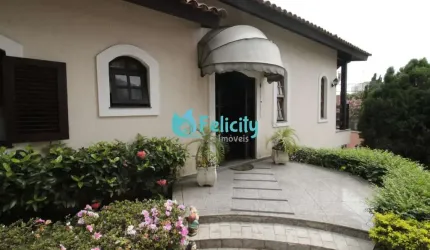Casa Térrea com 3 dorms, 1 suíte, 4 vagas, 221m2 no City América