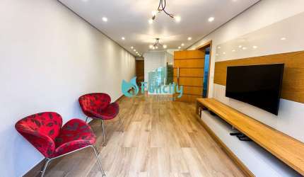 Sobrado com 3 dorms, 1 suítes, 3 vagas, 200m2 no City Pinheirinho