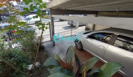 Casa com 3 dorms, 4 vagas, 410m2 no Jardim Santo Elias