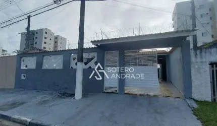 Casa à Venda no Bairro Sumaré em Caraguatatuba