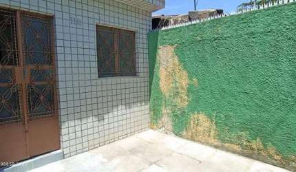 Casa à venda em rua pública, BOM PARTO, Maceió, AL