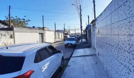 Casa à venda em rua pública, BENEDITO BENTES, Maceió, AL