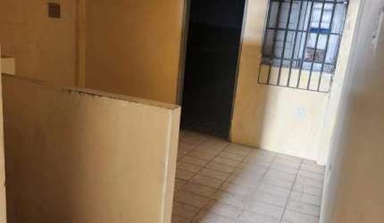 Casa à venda em rua pública, CENTRO, Aracaju, SE