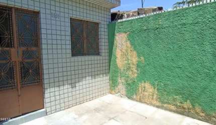 Casa à venda em rua pública, BOM PARTO , Maceió, AL