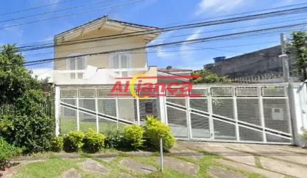 Sobrado com edícula para locação com 4 quartos e 8 vagas, Pq. Continental - Por R$ 5.000,00