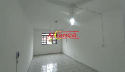 Sala para alugar, 31 m²  - Cocaia - Guarulhos/SP - por R$ 775,00
