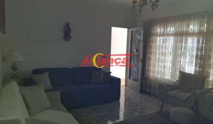 Sobrado para alugar, 3 quartos e 2 vagas, 200m², Jardim Tranqüilidade - Guarulhos R$ 5.000,00