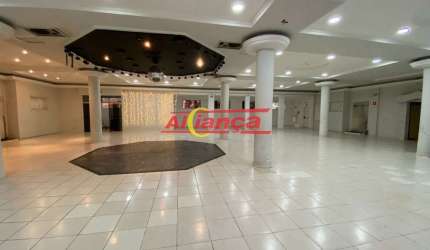 Salão para alugar com 577,62m² na Vila Augusta - Por R$ 16.000,00