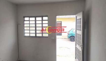Casa com 1 quarto para alugar,  75,20 m² - Jd Diogo - Guarulhos/SP por R$ 1.404,15
