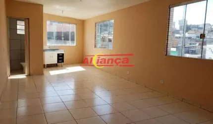 Sala comercial para alugar com 1 banheiro, pia - Parque Alvorada - Guarulhos por R$: 800,00