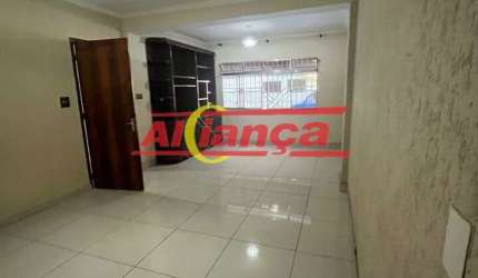 Sobrado com 3 quartos para alugar, 100m² - Vila São Rafael R$ 2.400,00