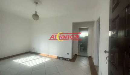 Casa para alugar, 2 quartos e 1 vaga, 65 m², Gopoúva - Guarulhos por R$ 2.000,00