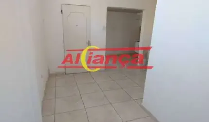 Casa comercial para alugar com 1 quarto, Bom Clima - Por R$ 1.000,00