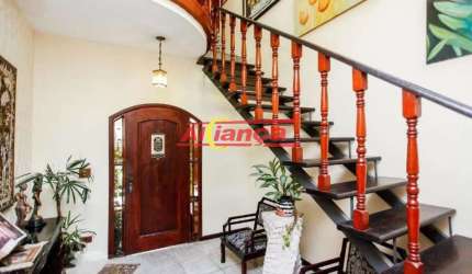 Sobrado Semi mobiliada para alugar 4 quartos, sendo 2 suítes e 3 vagas 243m² -Jardim Maia-R$ 7.000