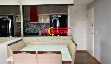 Apartamento com 3 quartos sendo 1 suíte e 2 vagas cobertas no Pq. Cecap - Por R$ 3.900,00