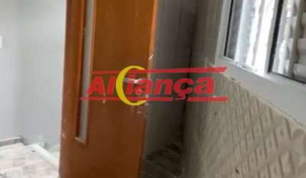 Studio com 1 quarto para alugar, 30 m² - Jardim Adriana- Guarulhos/SP