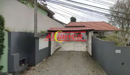 Casa para alugar com 2 quartos,  65m² - bairro - Chácara São José - Arujá - SP - por R$ 1.800,00