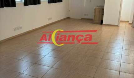 Sala para alugar com 40 m², 01 vaga - Vila Rio de Janeiro - Guarulhos/SP Por R$ 1.500,00