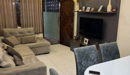 CASA A VENDA EN INTERLAGOD  COM 3 DORMITORIOS  UMA VAGA DE GARAGEM