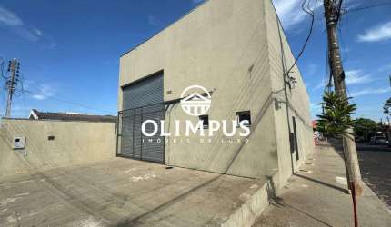 CÓD. 3813 - Ótimo galpão comercial de 250m² localizado no Bairro Custódio Pereira