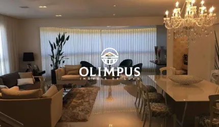 Excelente Cobertura Duplex com 398m² na Região Central.