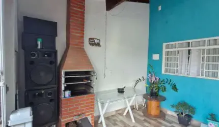 Imóvel à venda em Indaiatuba-SP: Casa com 03 quartos, 01 suíte, 2 salas e 2 vagas de garagem no Jardim Morada do Sol