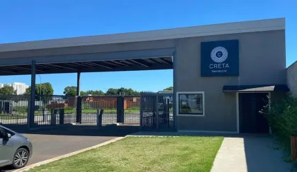 Terreno - Em condomínio com 360,00m², plano. Próximo a Faculdade Anhanguera, Supermercado e comércios em geral. Excelente localização.