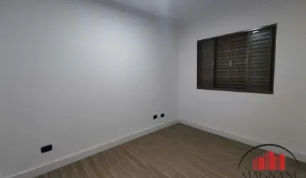 Oportunidade Única! Ótima Casa de esquina a venda com 03 quartos  no Jardim Santa Helena