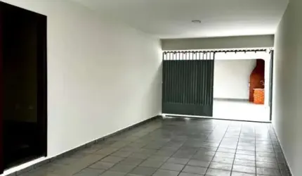 ? Casa Completa com Edícula, Suíte Master e Área Gourmet – Jardim América / Itatiaia