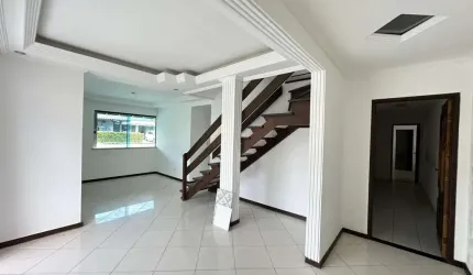 Casa em Condomínio para Venda em Lauro de Freitas, Centro, 3 dormitórios, 2 suítes, 4 banheiros, 1 vaga