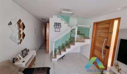 OPORTUNIDADE Dois Sobrados 160M², 2 vagas ótima localização e valor !!!