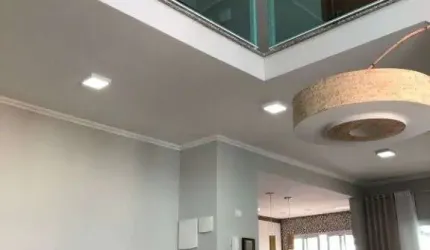 VILA ASSUNÇÃO Sobrado Alto Padrão 500M², 5 suítes, varanda gourmet, 6 vagas ótima localização e valor !!!