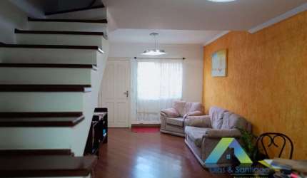 LINDA CASA EM CONDOMINIO FECHADO !!