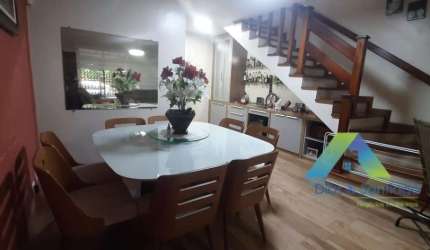 LINDO SOBRADO COM 210m² COM 3 SUÍTES COM ALTO PDRÃO DE ACABAMENTO!